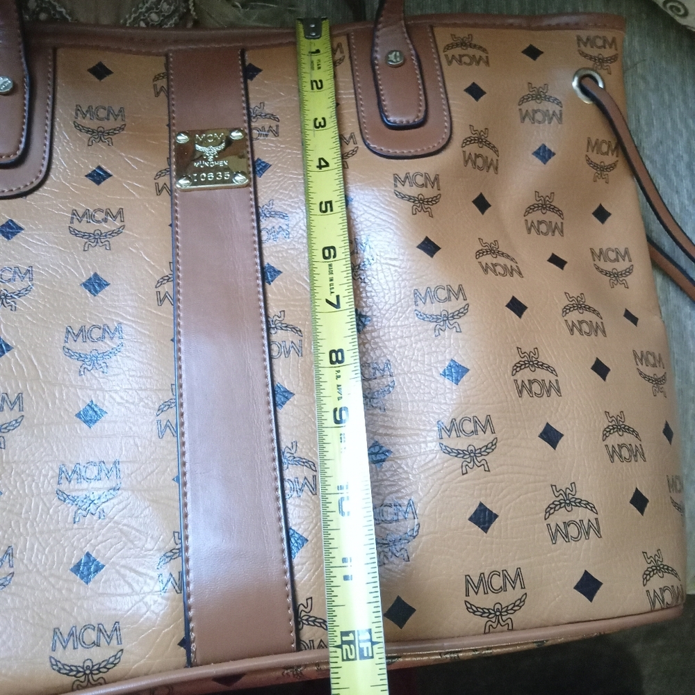 Tote and Wallet Set - Picture 2 of 11
